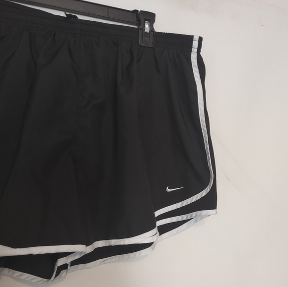Nike Dri- Fit Black White Athletic Running Shorts Size 3X - Picture 3 of 5